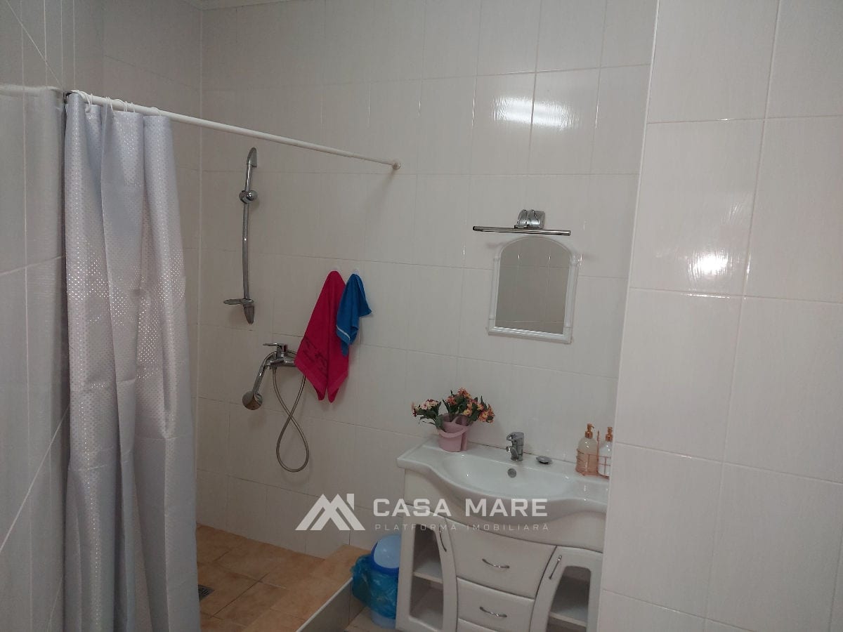 Apartament cu 2 camere, 60 m², Centru, Chișinău 8