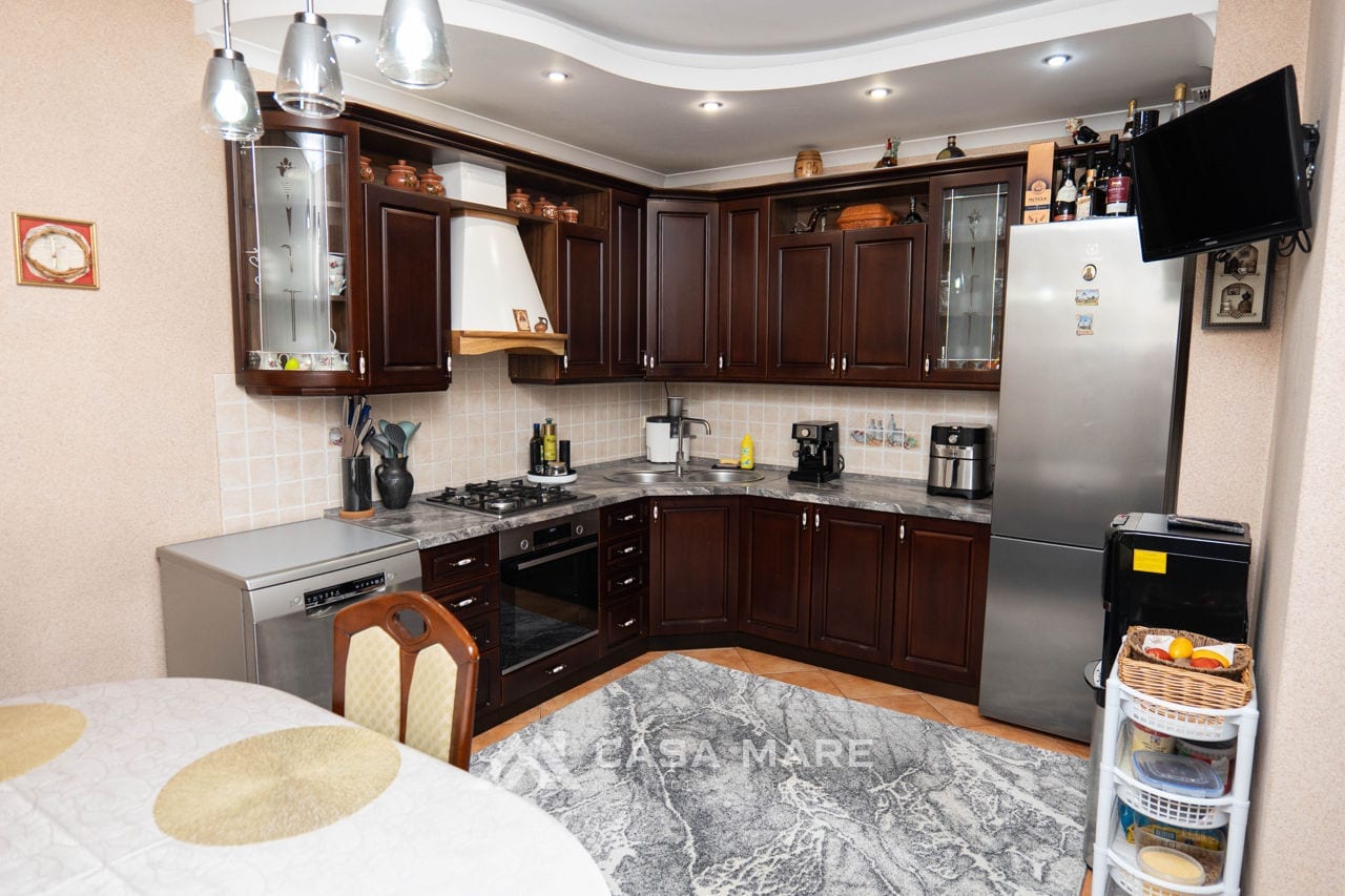 3-комнатный дом, 110 м², Центр, Кишинёв 9