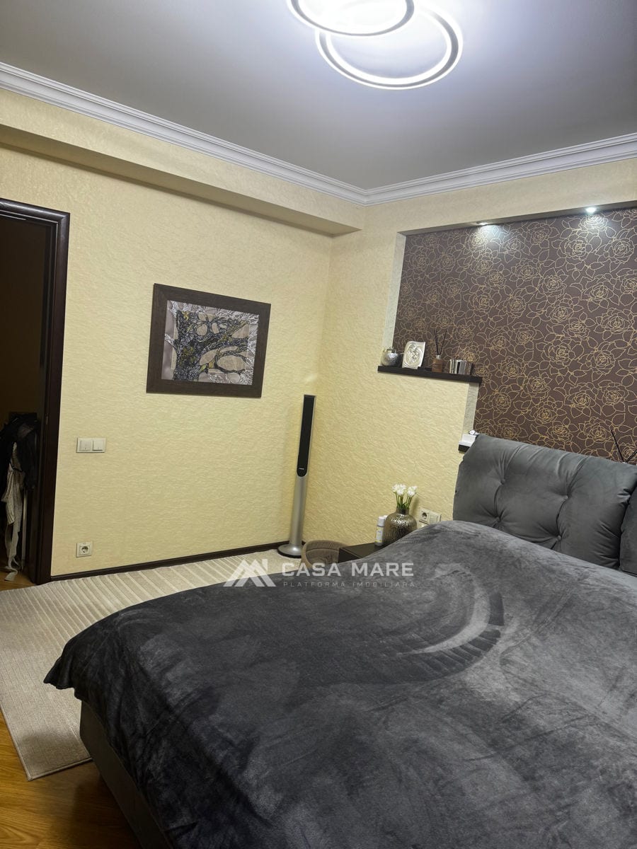 Apartament cu 3 camere, 82 m², Poșta Veche, Chișinău 2