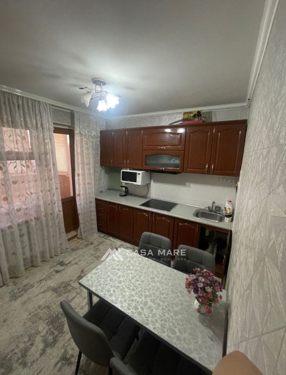 2-комнатная квартира, 50 м², Центр, Кишинёв 3