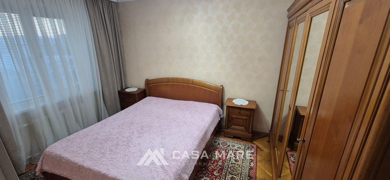 Apartament cu 3 camere, 80 m², Centru, Chișinău 2