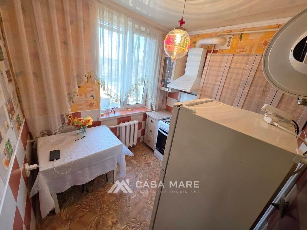 Apartament cu 2 camere, 41 m², 6 cartier, Bălți 3