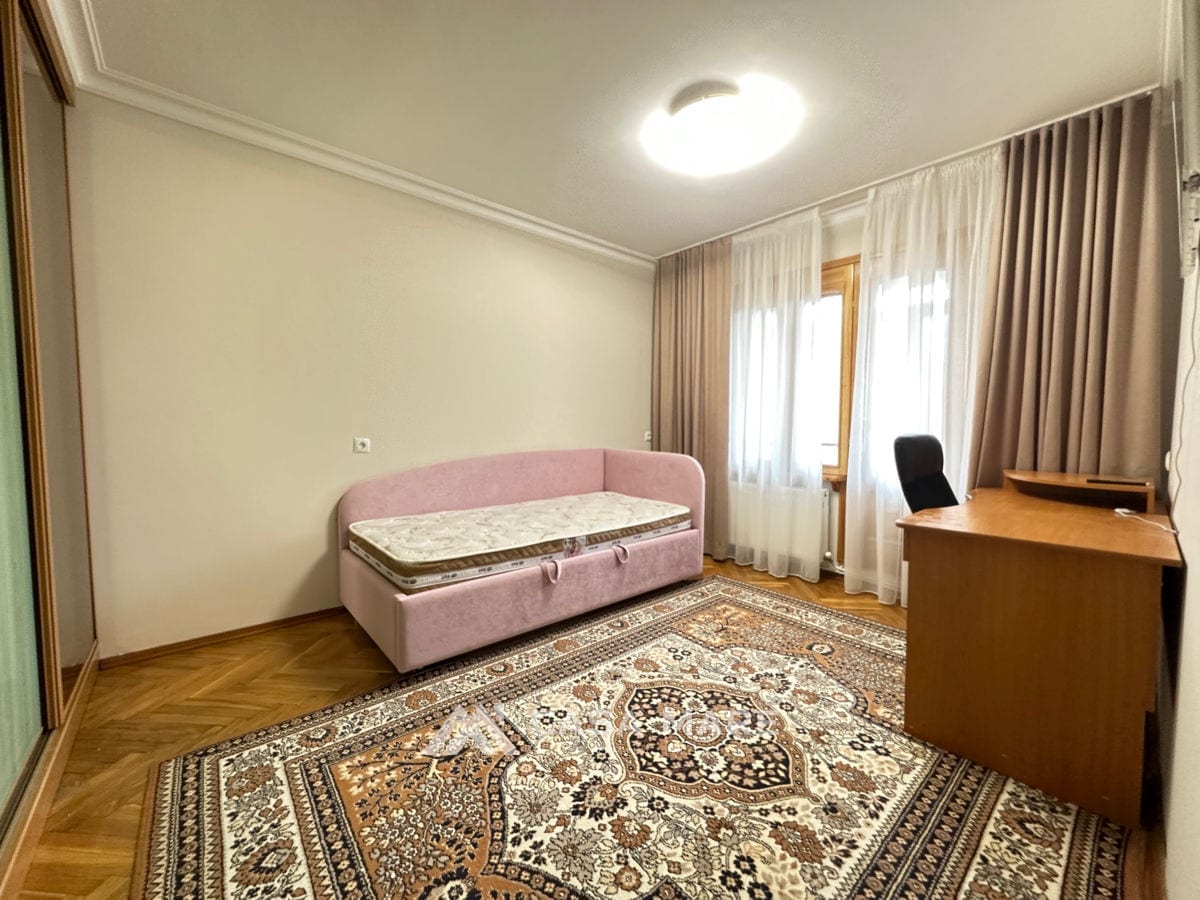 3-комнатная квартира, 70 м², Ботаника, Кишинёв 4