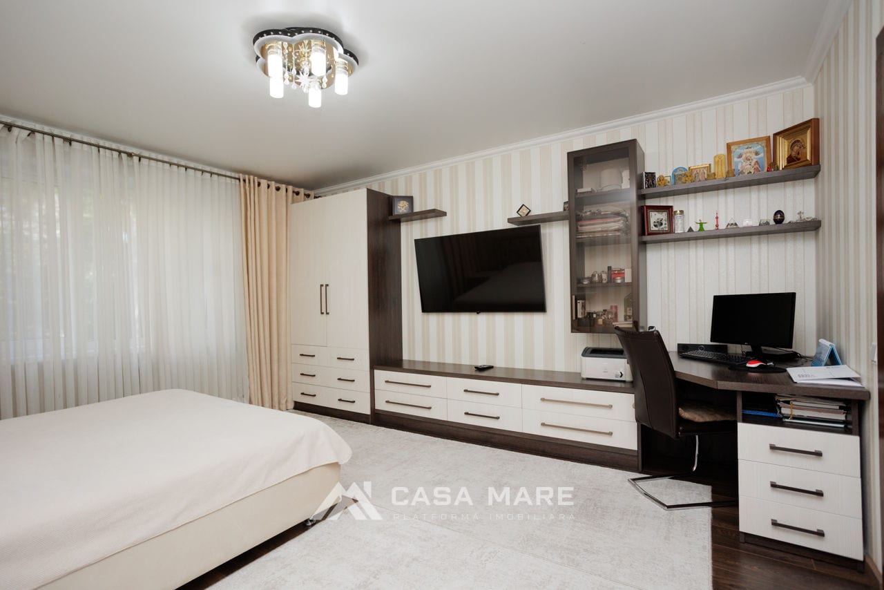 3-комнатная квартира, 83 м², Центр, Кишинёв 2