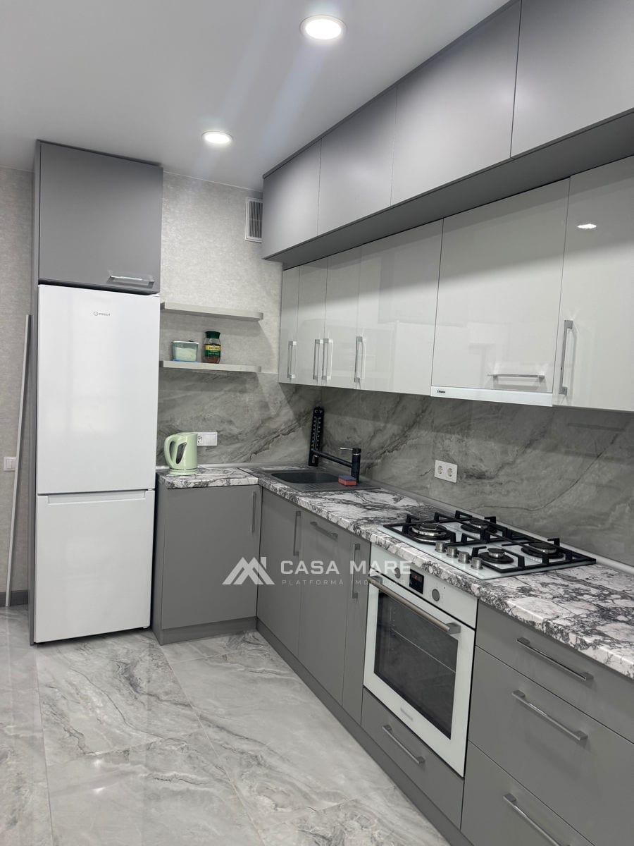 Apartament cu 2 camere, 60 m², Centru, Chișinău 2
