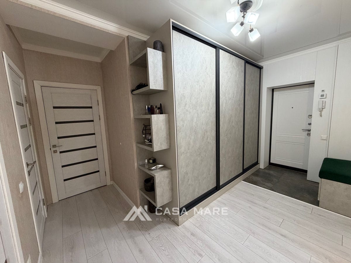 2-комнатная квартира, 72 м², Autogara, Bălți 9