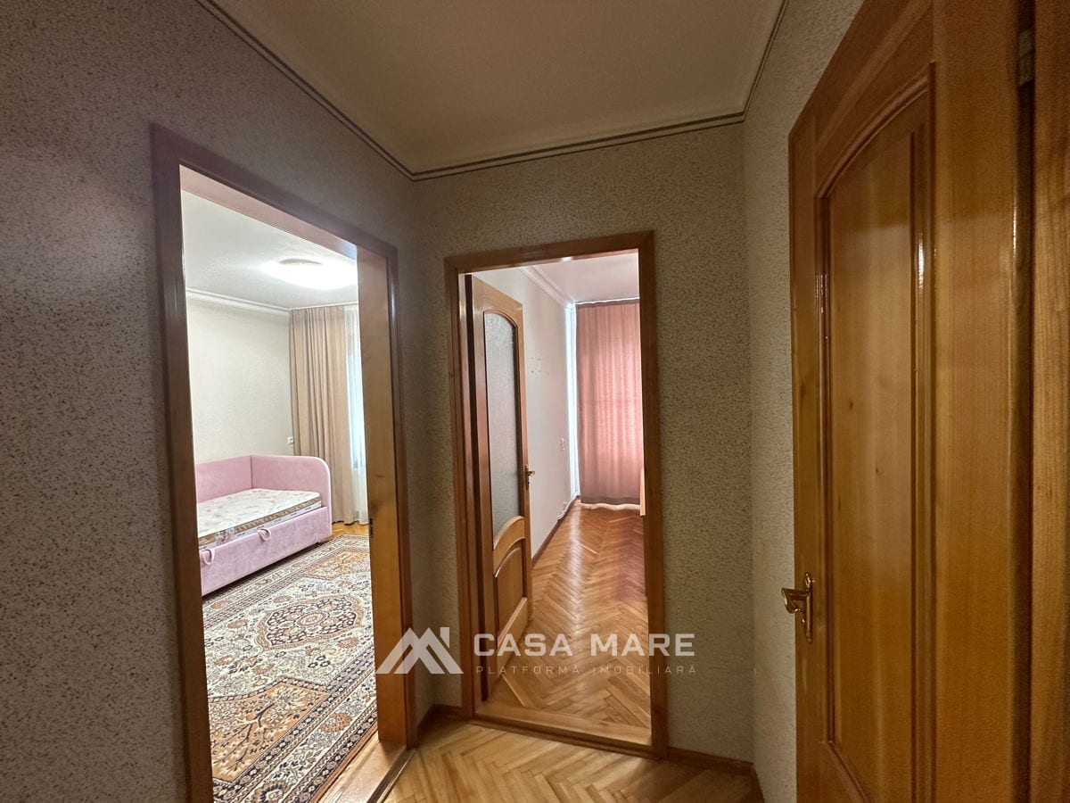 3-комнатная квартира, 70 м², Ботаника, Кишинёв 9