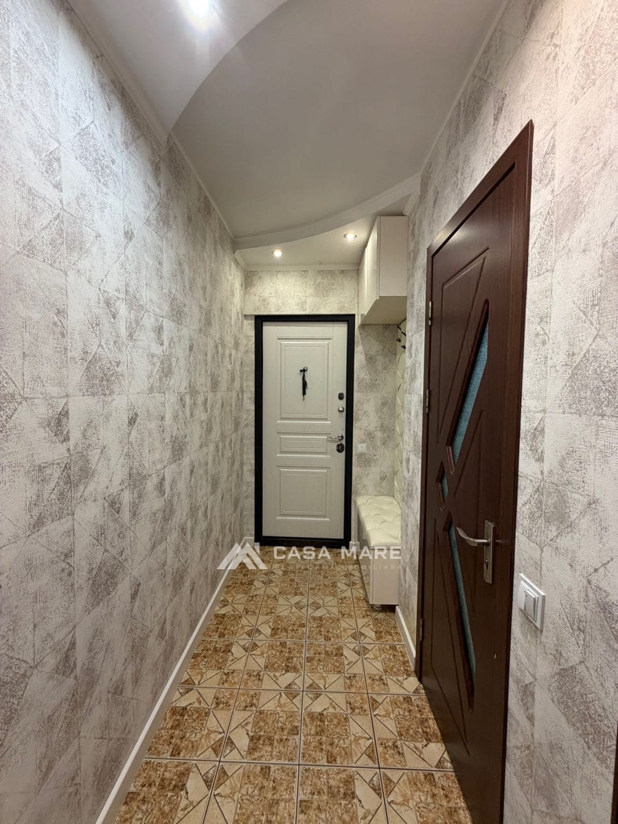 Apartament cu 3 camere, 57 m², Ungheni 10