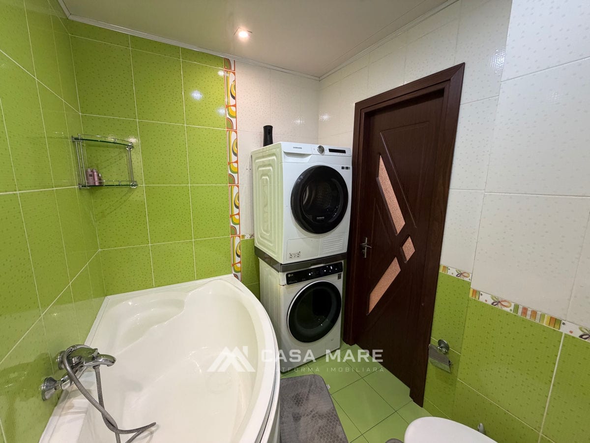 Apartament cu 3 camere, 57 m², Ungheni 8