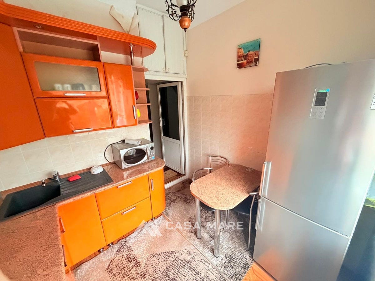2-комнатная квартира, 50 м², Центр, Кишинёв 4