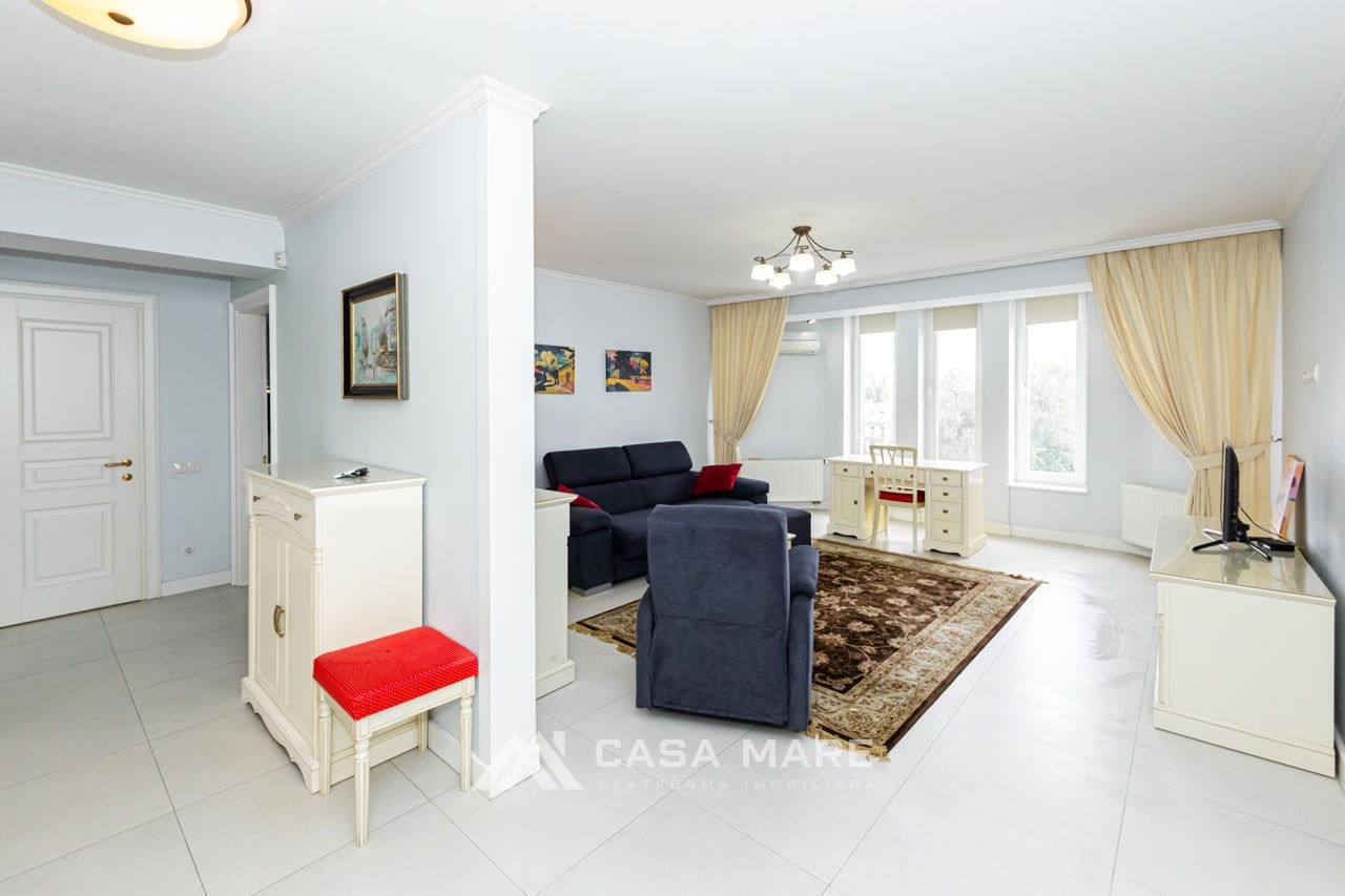 2-комнатная квартира, 80 м², Центр, Кишинёв 3