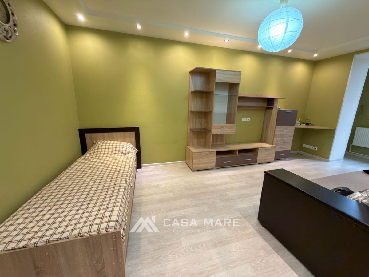 1-комнатная квартира, 35 м², Центр, Bălți 2