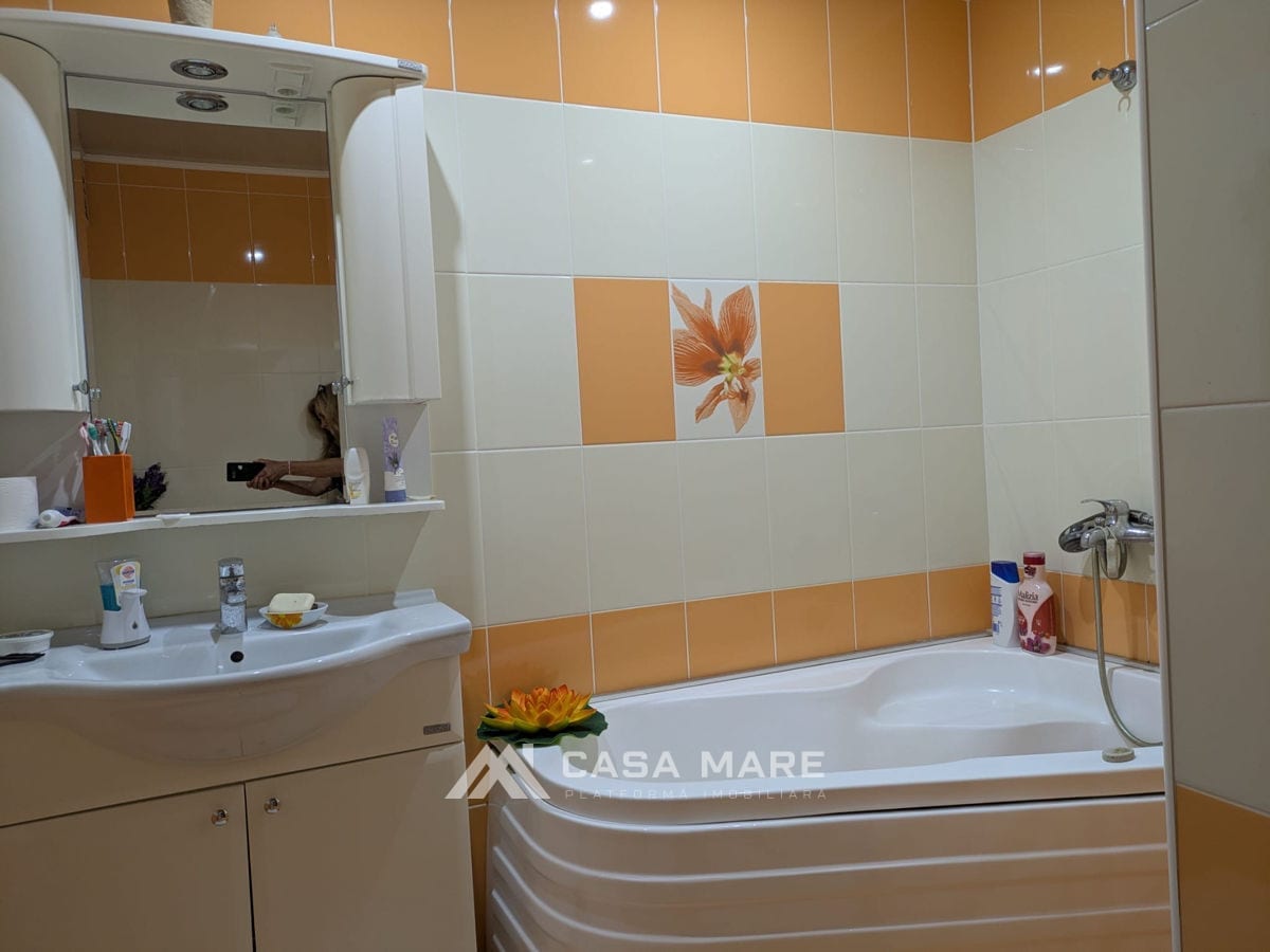 3-комнатная квартира, 76 м², Орхей 8