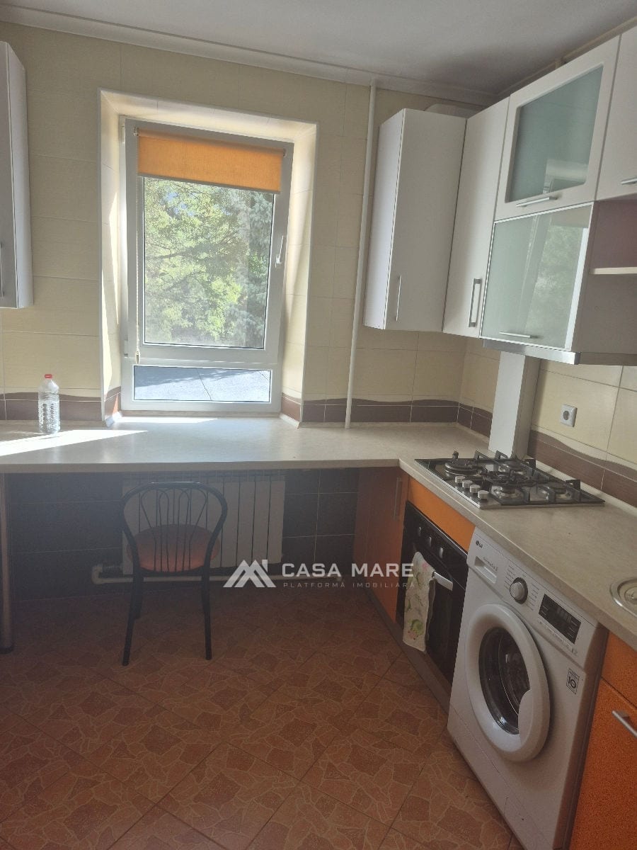 2-комнатная квартира, 50 м², Центр, Кишинёв 3