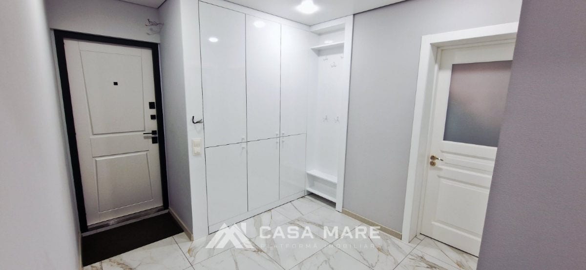 Apartament cu 3 camere, 70 m², 10 cartier, Bălți 10