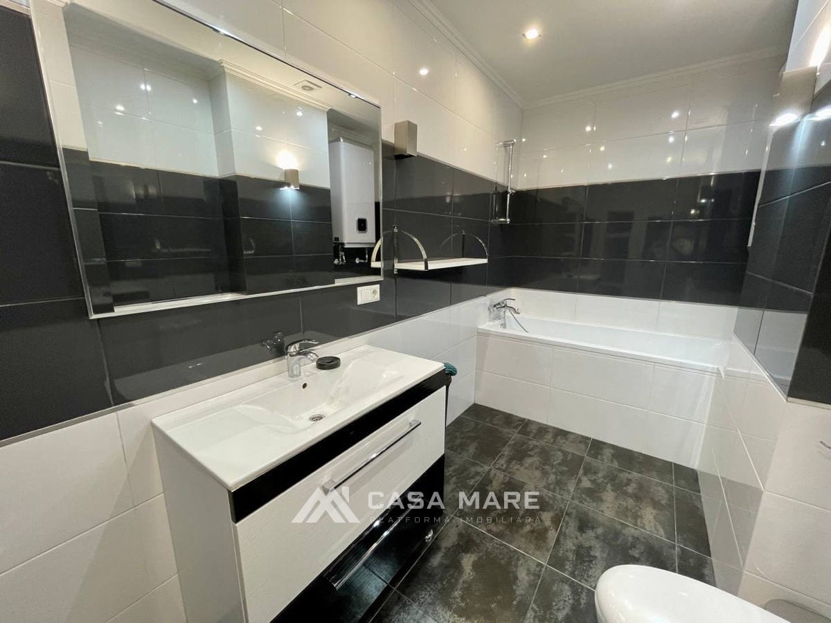 2-комнатная квартира, 68 м², Центр, Кишинёв 7