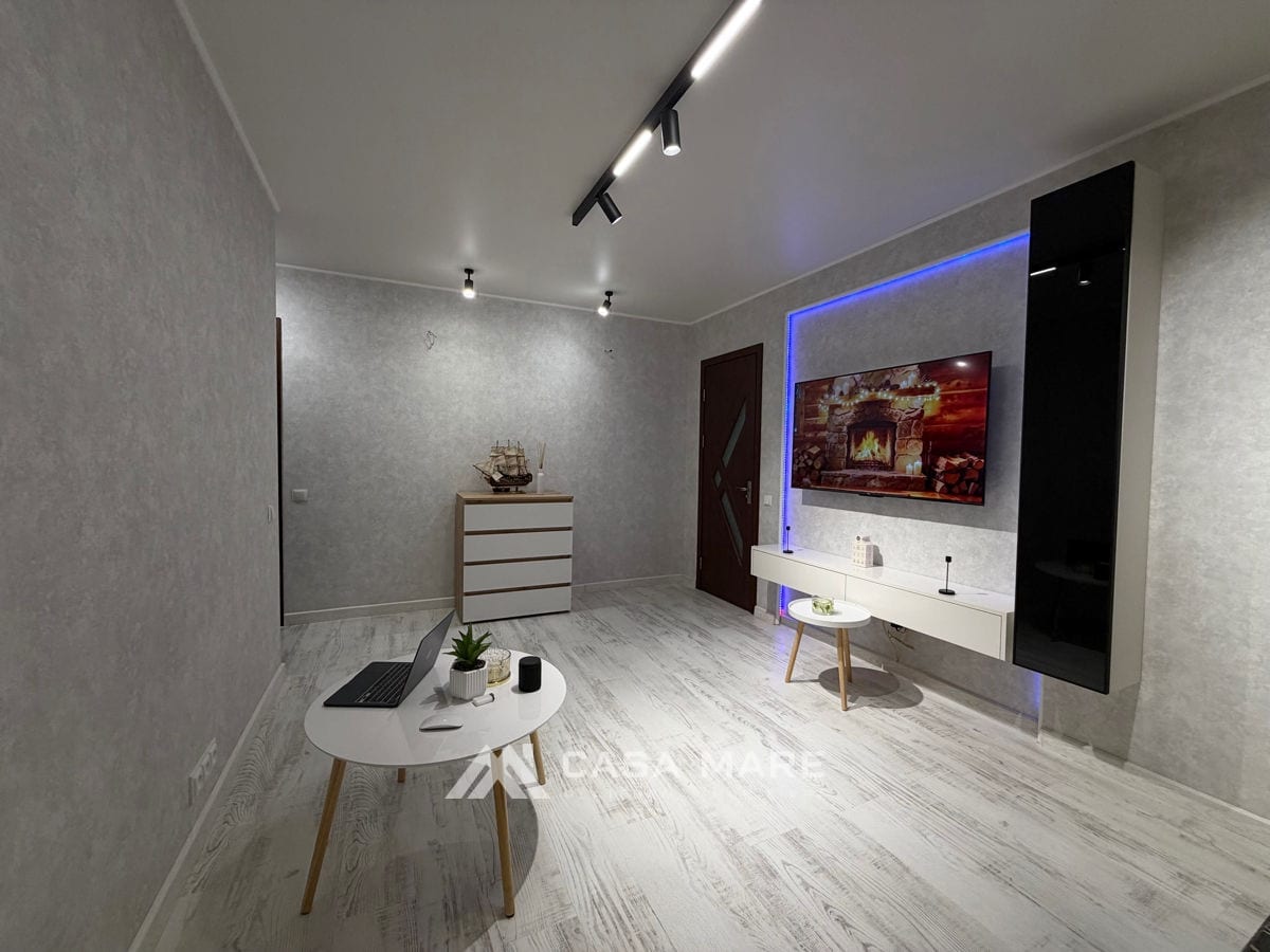 Apartament cu 3 camere, 57 m², Ungheni 2
