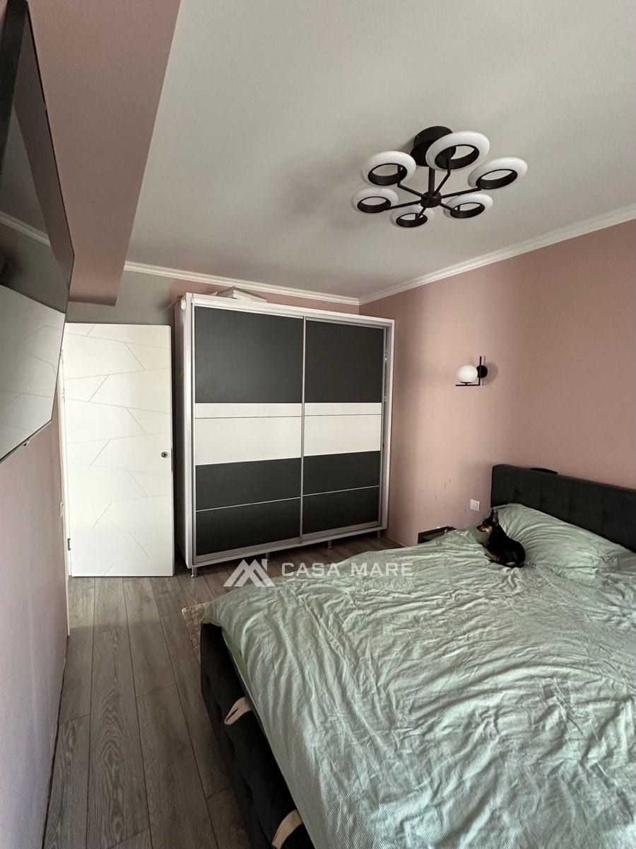 2-комнатная квартира, 77 м², Центр, Кишинёв 3