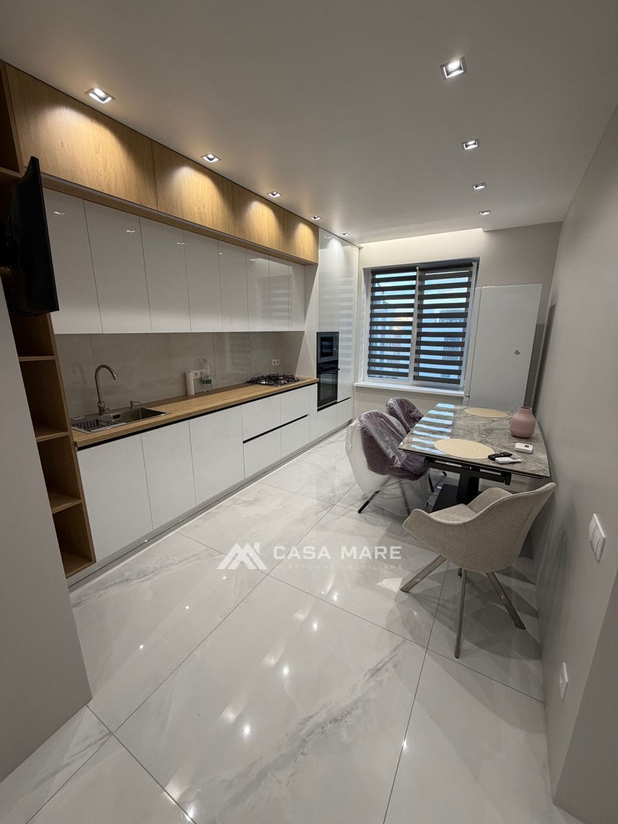 Apartament cu 2 camere, 77 m², Centru, Chișinău 3