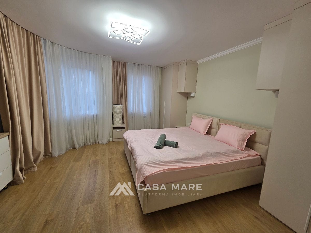 3-комнатная квартира, 120 м², Центр, Кишинёв 2