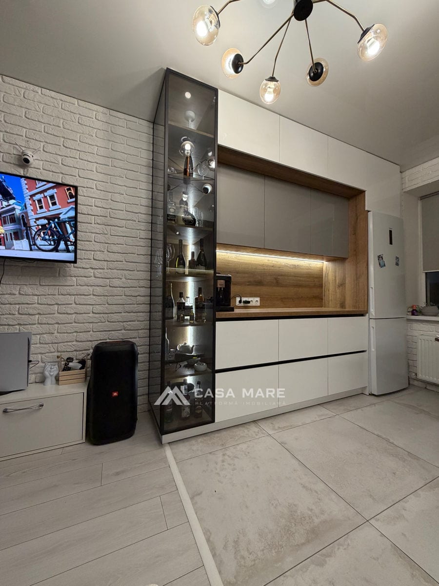 2-комнатная квартира, 72 м², Autogara, Bălți 6