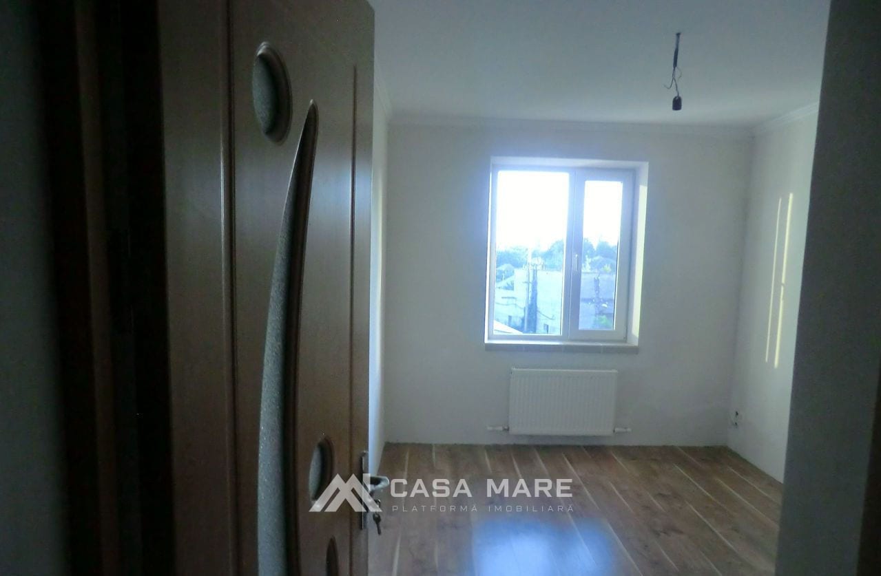 3-комнатная квартира, 68 м², Дрокия 4