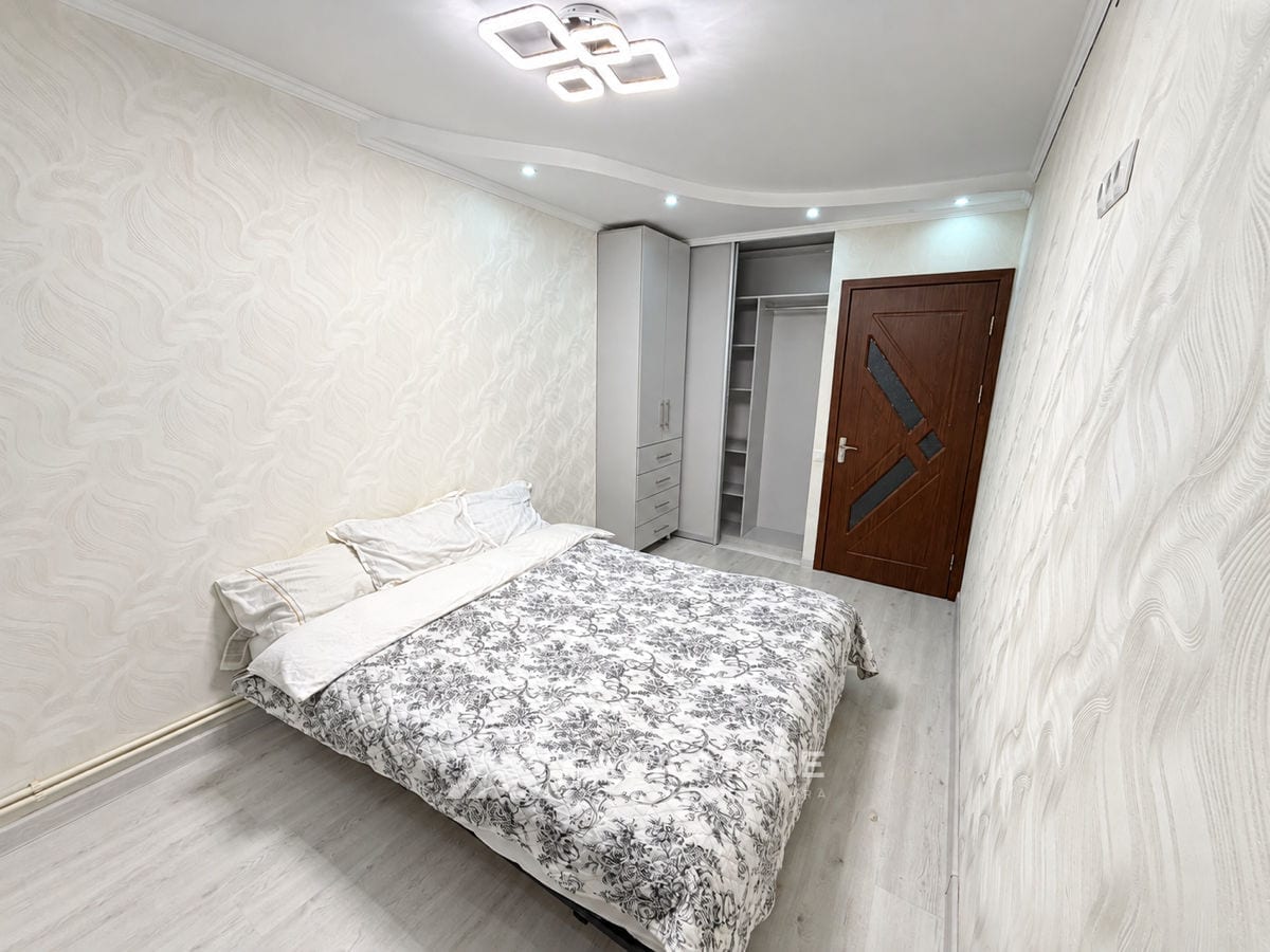 Apartament cu 3 camere, 57 m², Ungheni 6