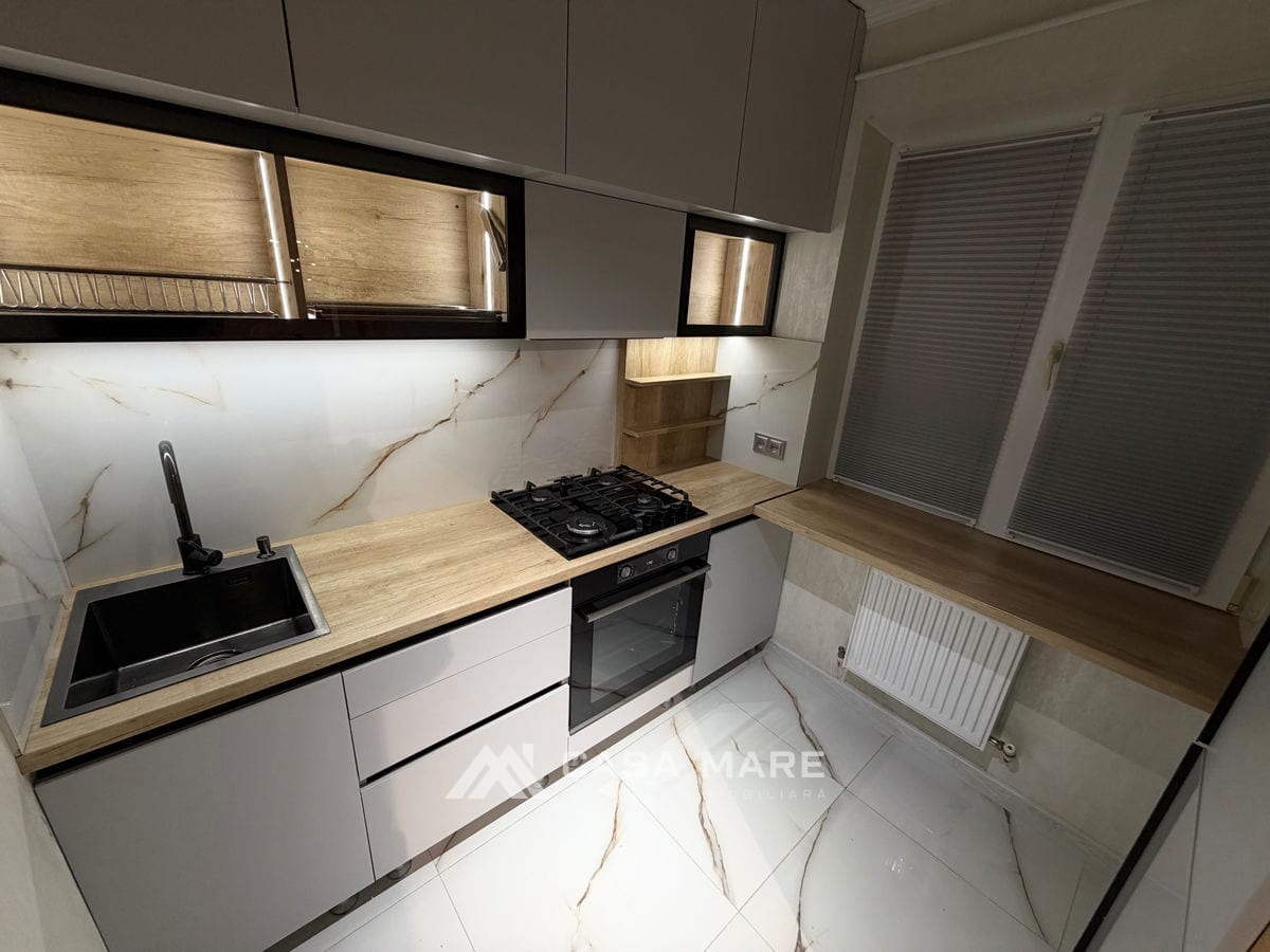 Apartament cu 3 camere, 57 m², Ungheni 3