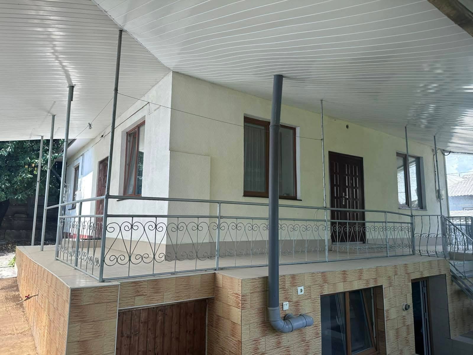 Casă cu 3 camere, 130 m², Durlești