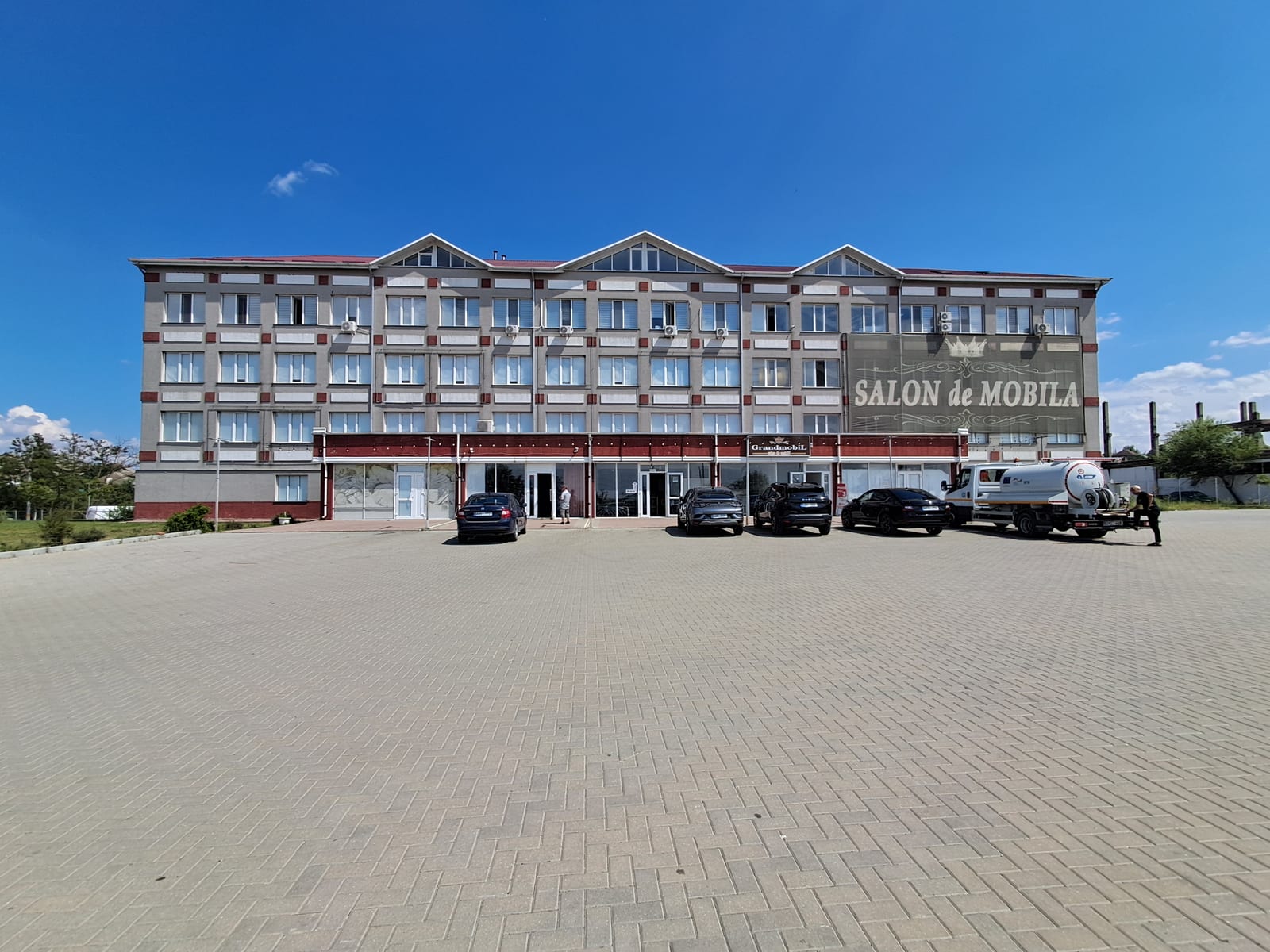 Spațiu comercial, 3 500 m², Cahul