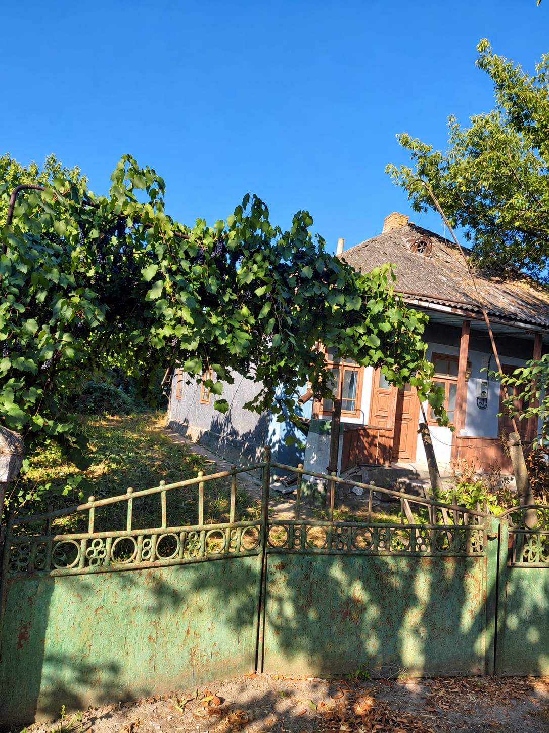 Casă cu 6 camere, 100 m², Florești