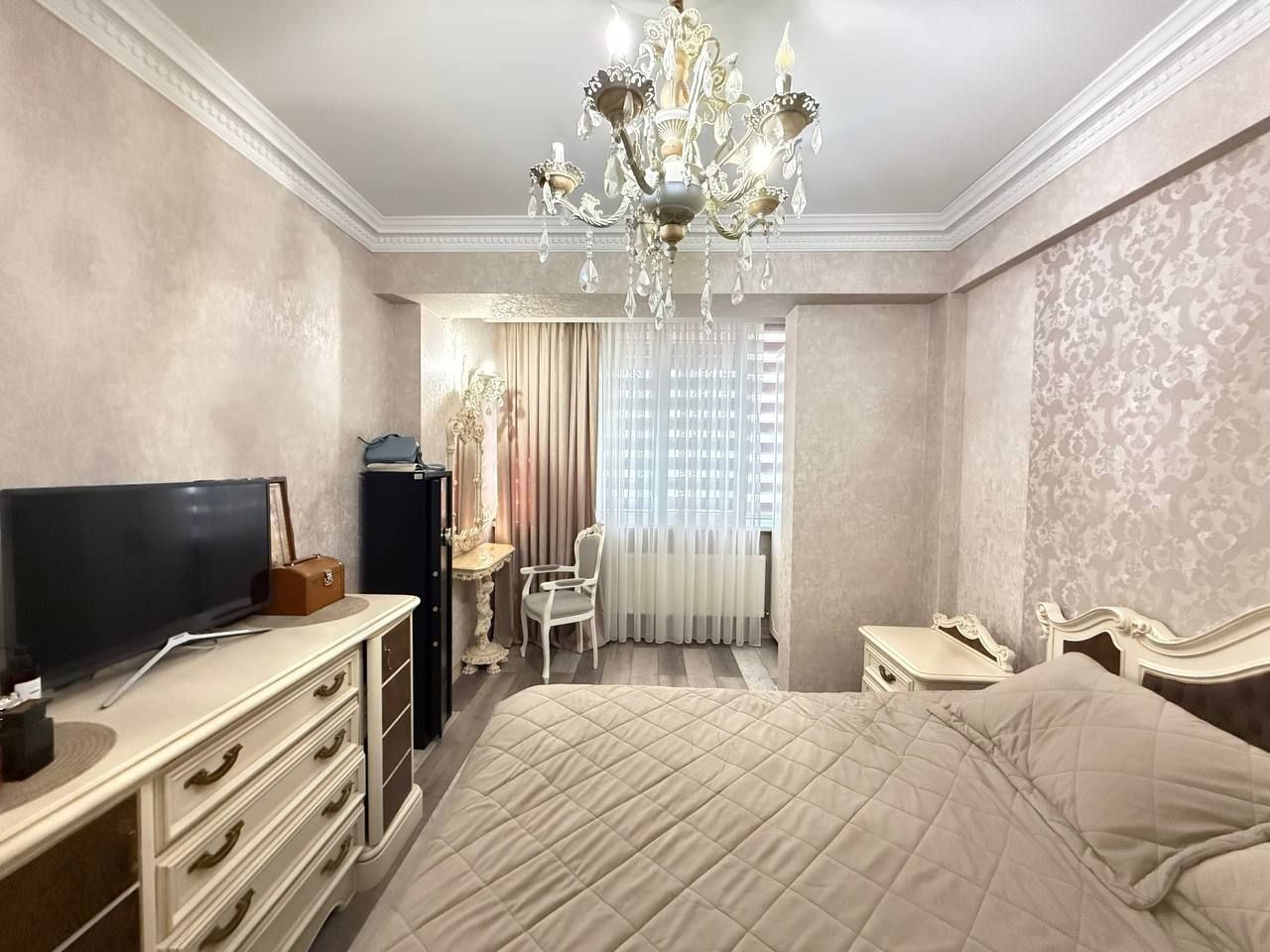 Apartament cu 2 camere, 70 m², Buiucani, Chișinău