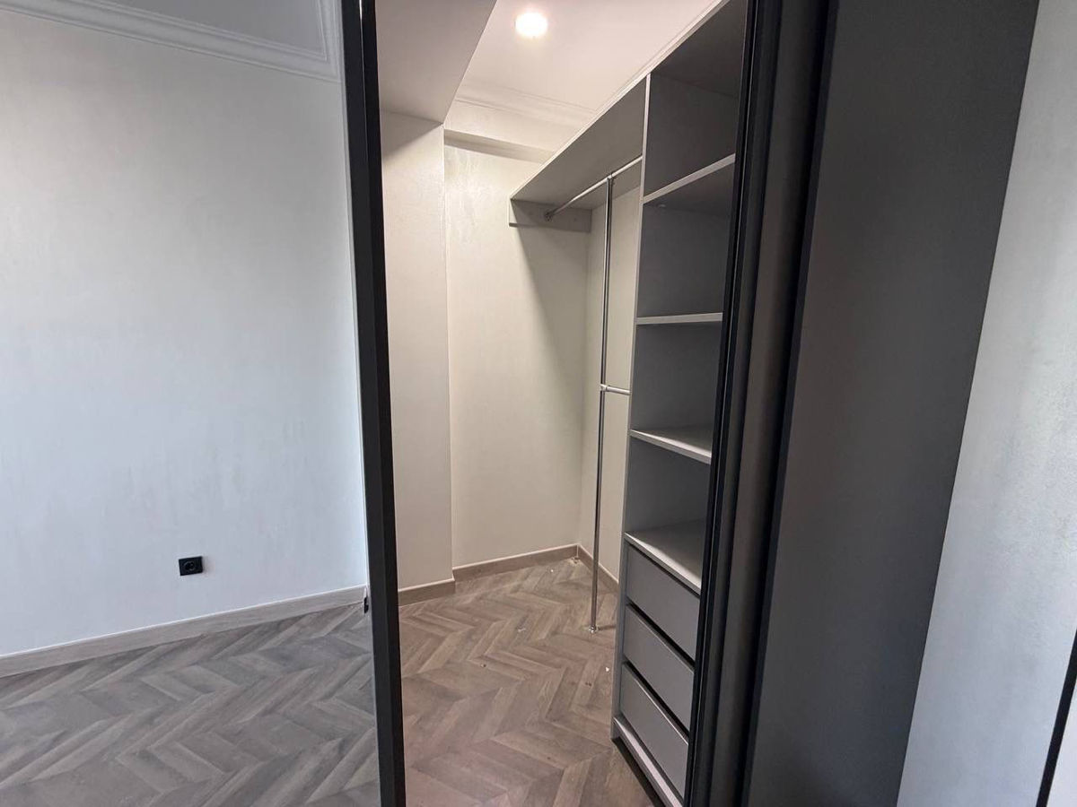 Apartament cu 2 camere, 76 m², Centru, Chișinău