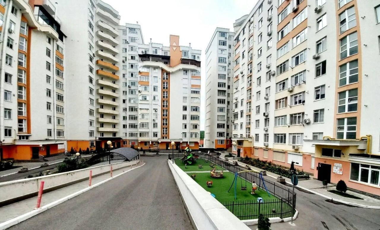 Apartament cu 2 camere, 60 m², Buiucani, Chișinău