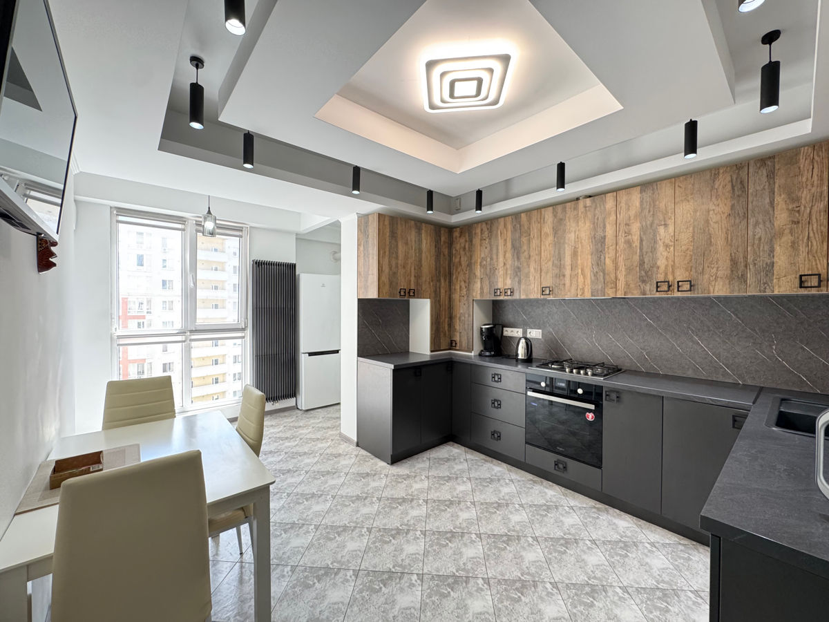 Apartament cu 2 camere, 70 m², Buiucani, Chișinău