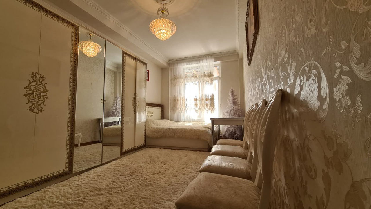 Apartament cu 2 camere, 70 m², Botanica, Chișinău