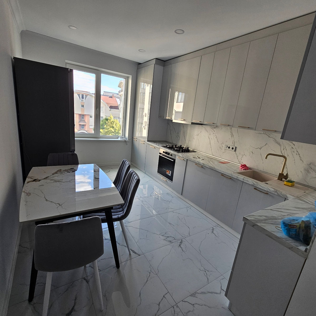 Apartament cu 2 camere, 82 m², Centru, Chișinău