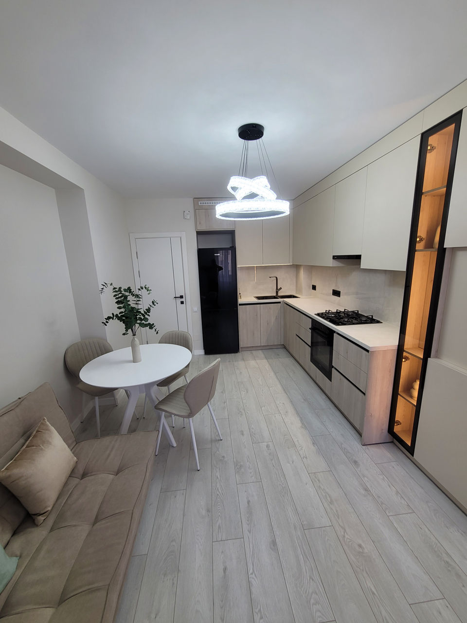 Apartament cu 2 camere, 69 m², Botanica, Chișinău
