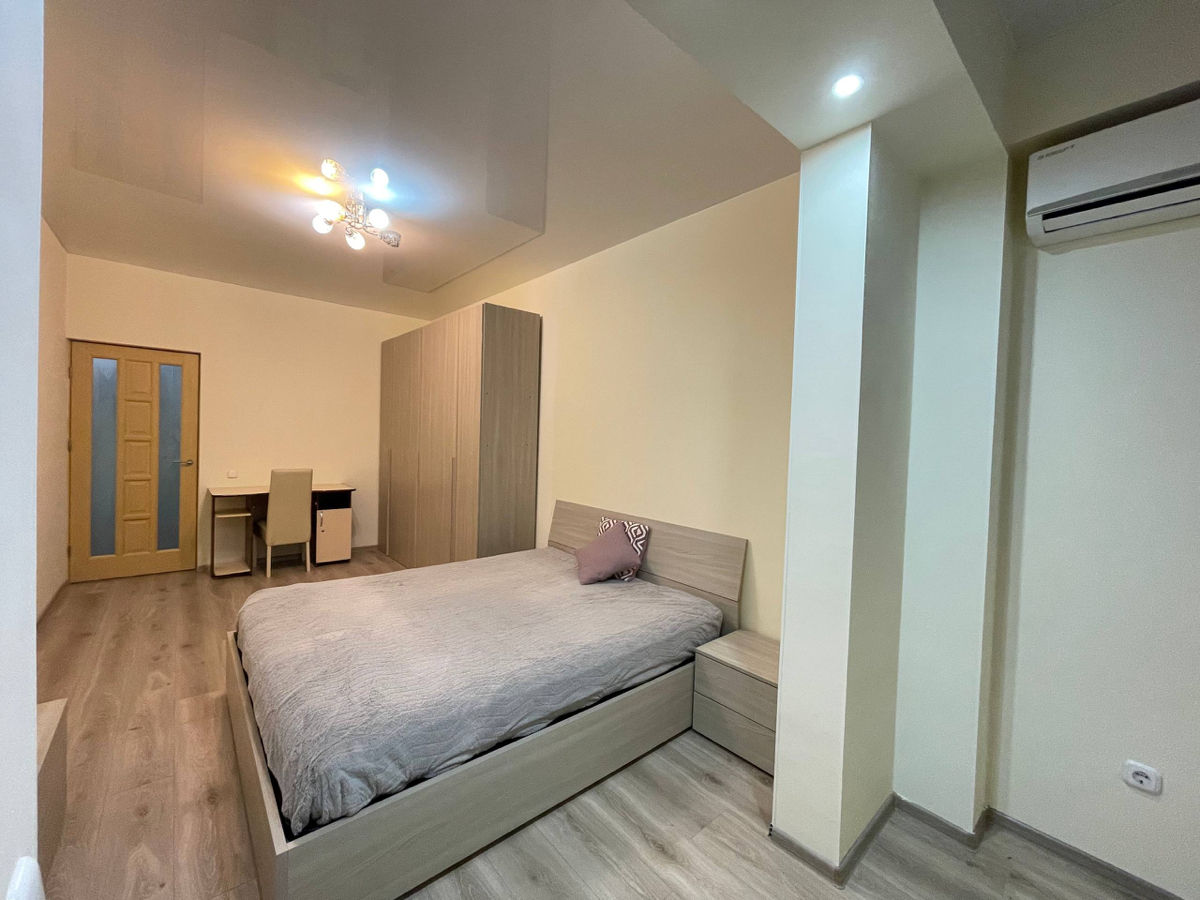 Apartament cu 1 cameră, 55 m², Centru, Chișinău