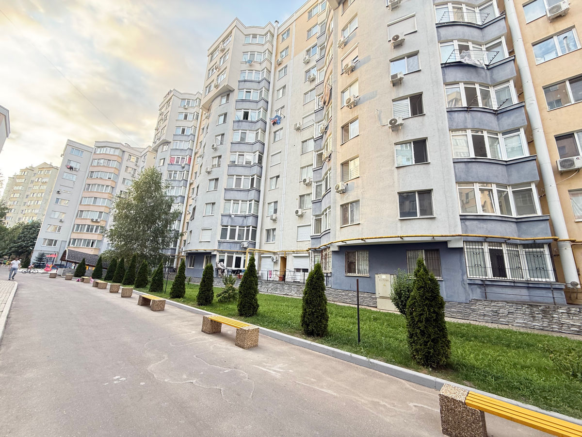 Apartament cu 2 camere, 70 m², Buiucani, Chișinău