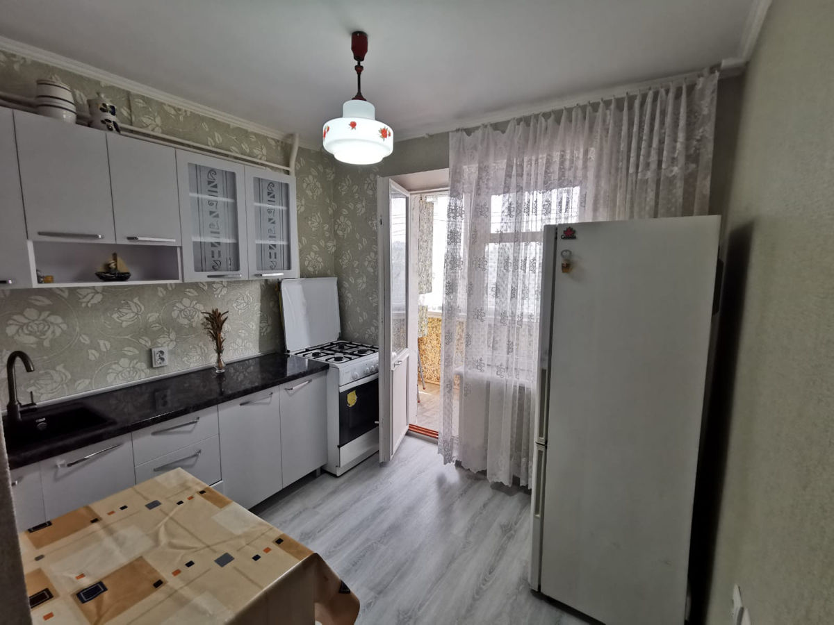 Apartament cu 2 camere, 56 m², Botanica, Chișinău