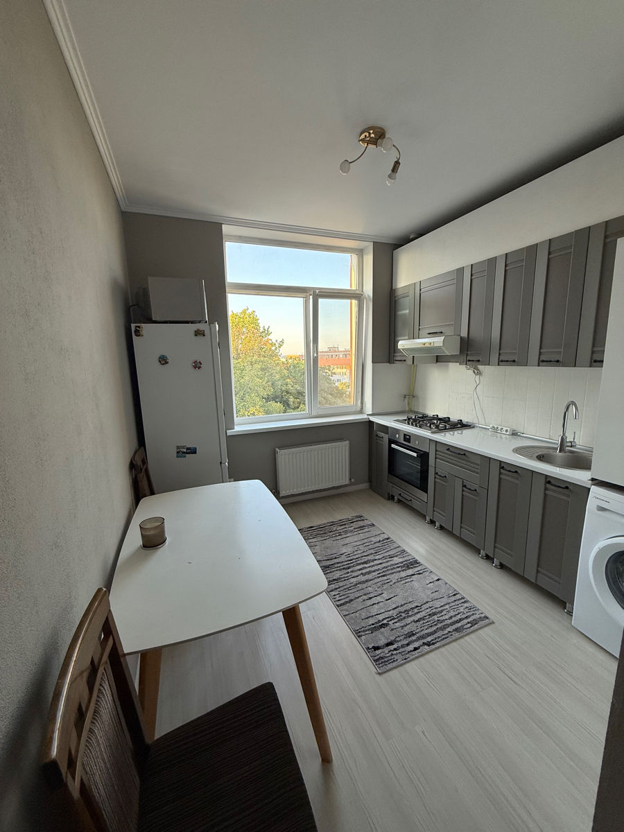 Apartament cu 2 camere, 54 m², Centru, Chișinău