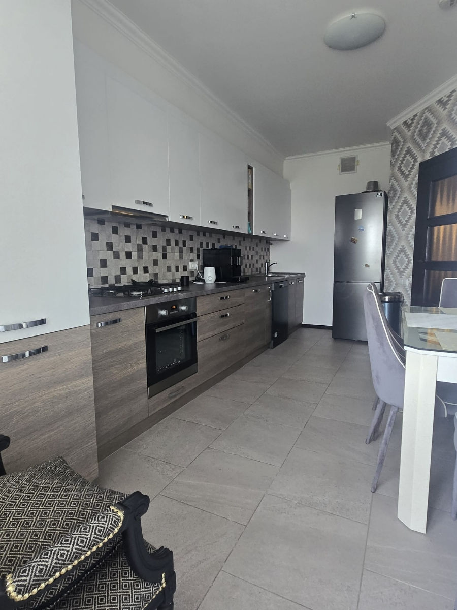 Apartament cu 2 camere, 74 m², Buiucani, Chișinău