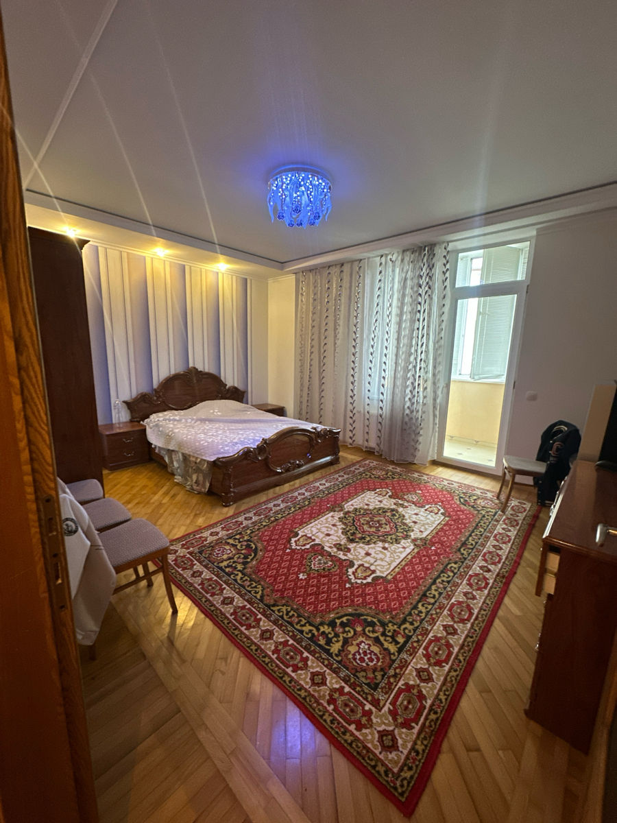 Apartament cu 3 camere, 125 m², Râșcani, Chișinău