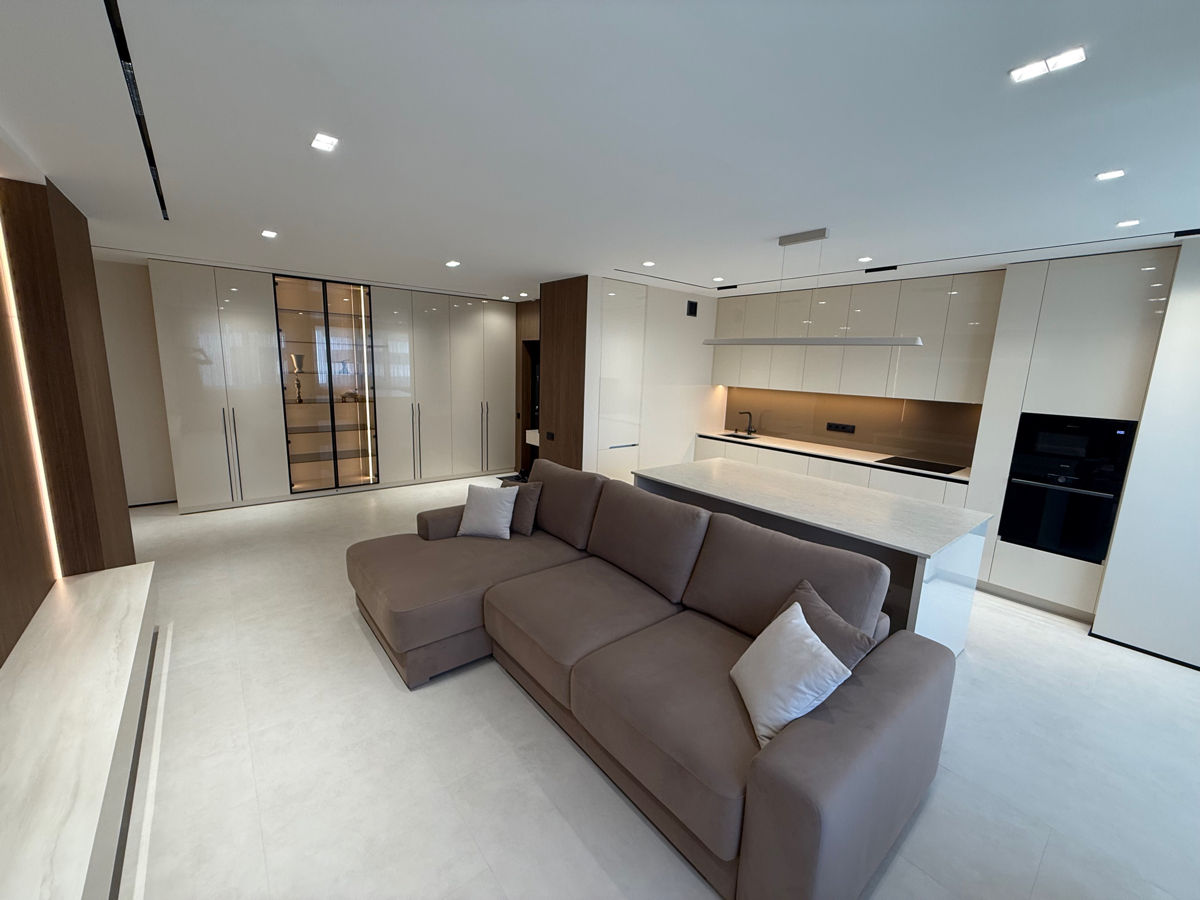 Apartament cu 3 camere, 90 m², Buiucani, Chișinău