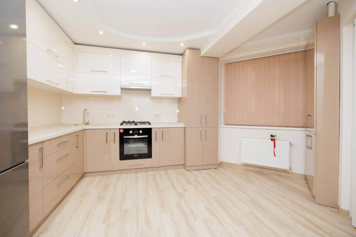 Apartament cu 2 camere, 84 m², Botanica, Chișinău