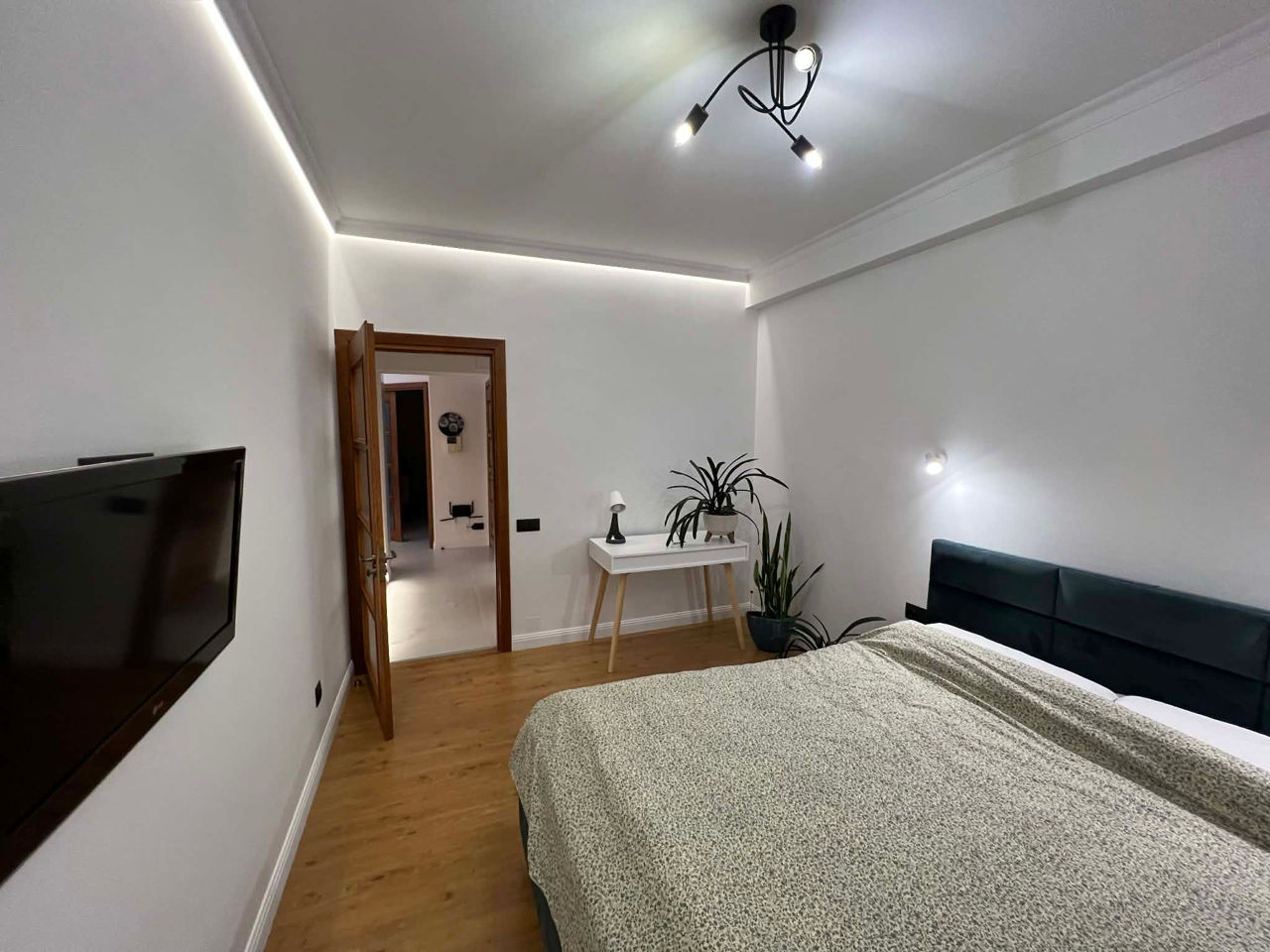 Apartament cu 2 camere, 70 m², Buiucani, Chișinău