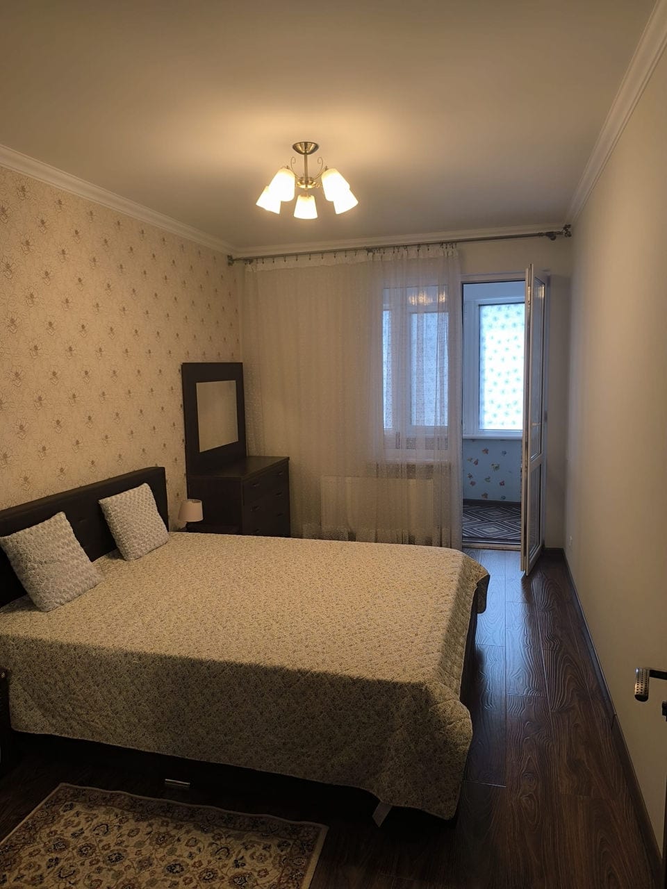 Apartament cu 2 camere, 73 m², Buiucani, Chișinău