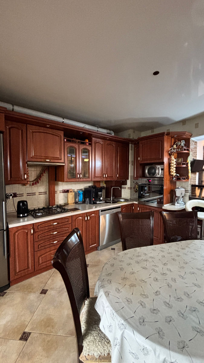 Apartament cu 3 camere, 87 m², Botanica, Chișinău