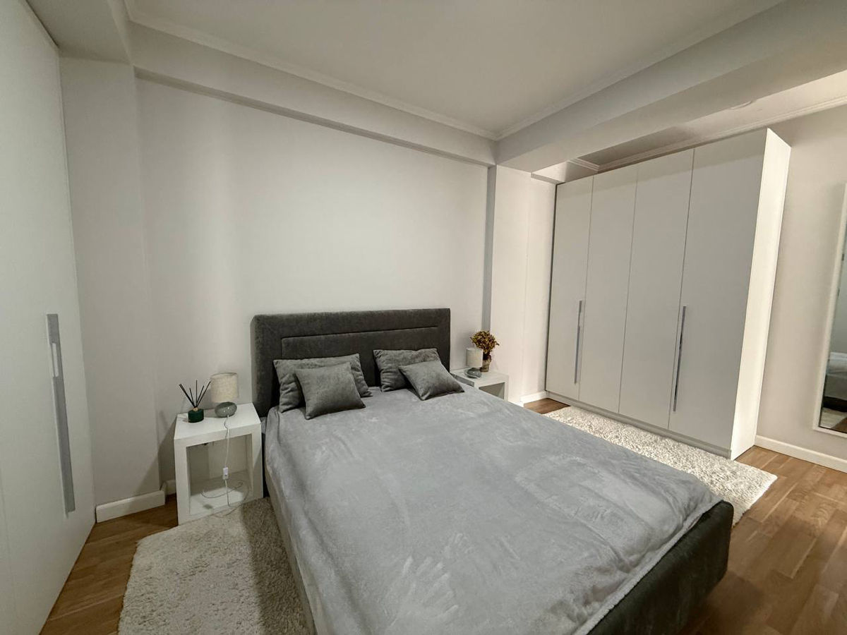 Apartament cu 2 camere, 70 m², Centru, Chișinău
